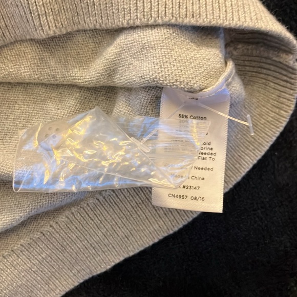 Talbots Lobster Santa Claws sweater NWOT - Picture 3 of 5